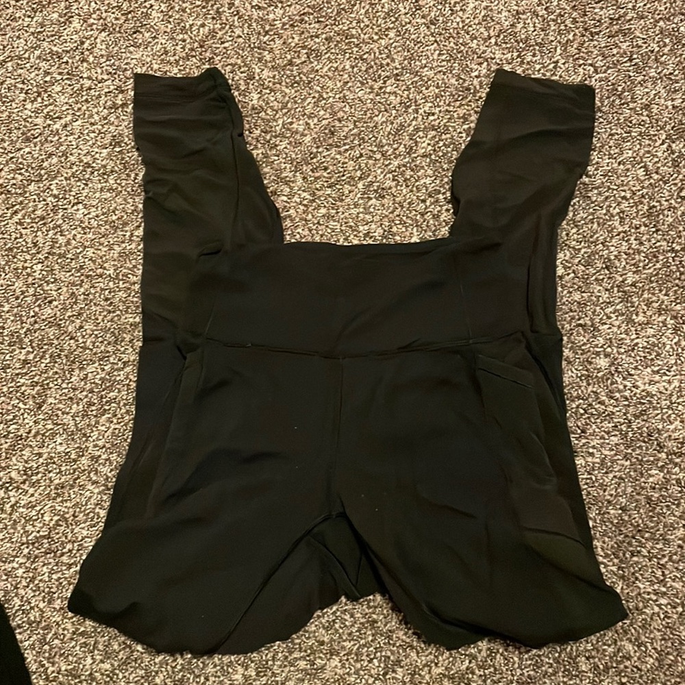 Lululemon black leggings